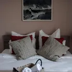 Apartment National Arena Retreat, 3 Bedroom Stylish, Cozy Flat *