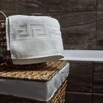 National Arena Retreat, 3 Bedroom Stylish, Cozy Flat * Bucharest