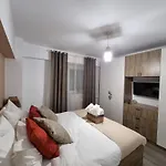 National Arena Retreat, 3 Bedroom Stylish, Cozy Flat * Bucharest