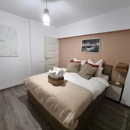 National Arena Retreat, 3 Bedroom Stylish, Cozy Flat *