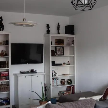 National Arena Retreat, 3 Bedroom Stylish, Cozy Flat アパート *