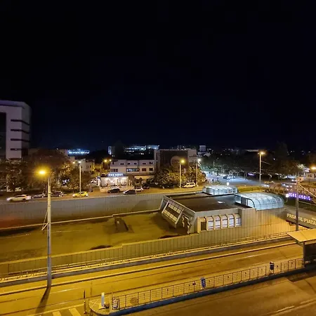 National Arena Retreat, 3 Bedroom Stylish, Cozy Flat *