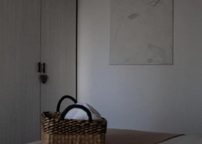 National Arena Retreat, 3 Bedroom Stylish, Cozy Flat アパート *