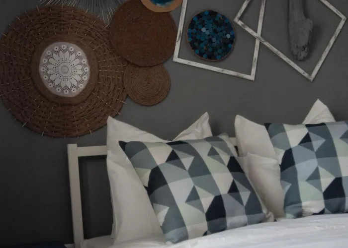 National Arena Retreat, 3 Bedroom Stylish, Cozy Flat ブカレスト