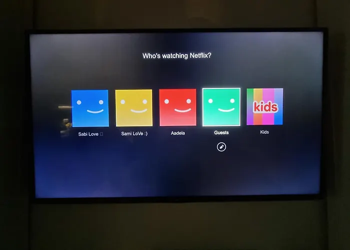 National Arena Retreat, 3 Bedroom Stylish, Cozy Flat アパート ブカレスト