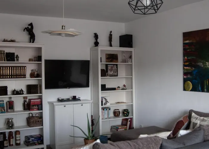 National Arena Retreat, 3 Bedroom Stylish, Cozy Flat アパート *