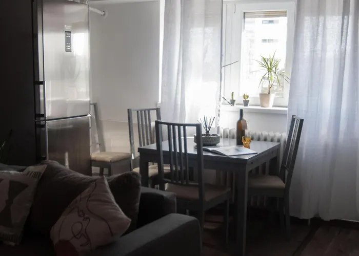 National Arena Retreat, 3 Bedroom Stylish, Cozy Flat