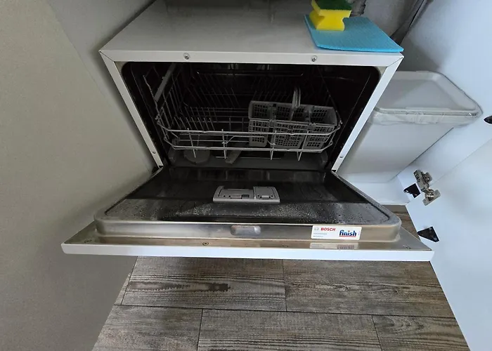 National Arena Retreat, 3 Bedroom Stylish, Cozy Flat アパート ブカレスト