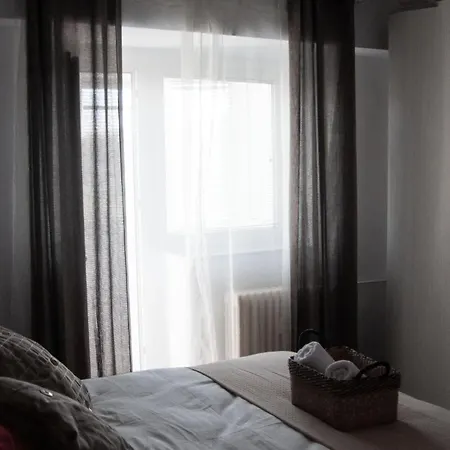 Apartment National Arena Retreat, 3 Bedroom Stylish, Cozy Flat *